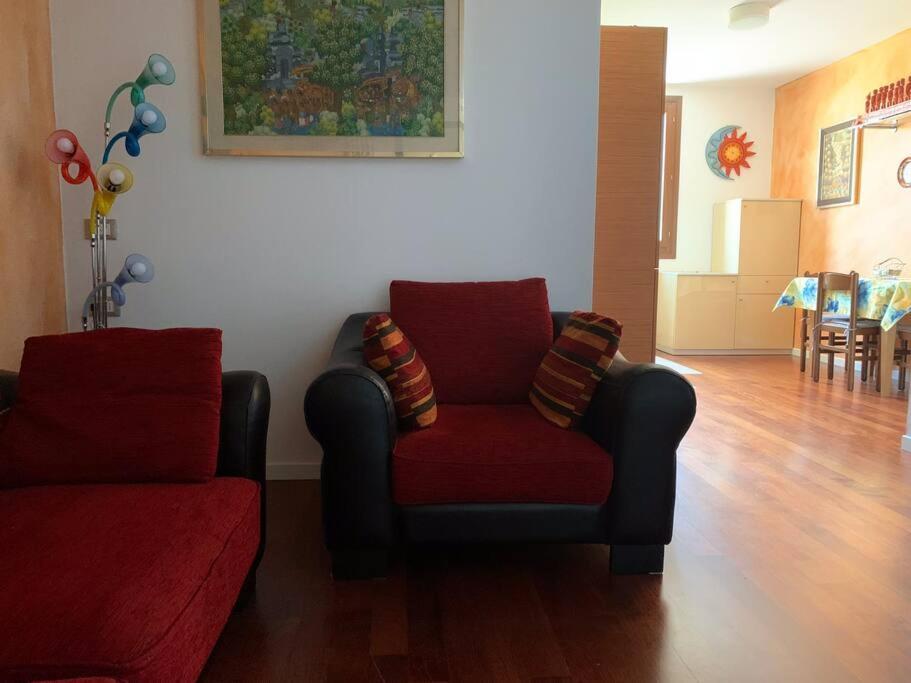 Appartamento Andrew'S House Con Parcheggio Privato Анцола-делл'Емілія Екстер'єр фото