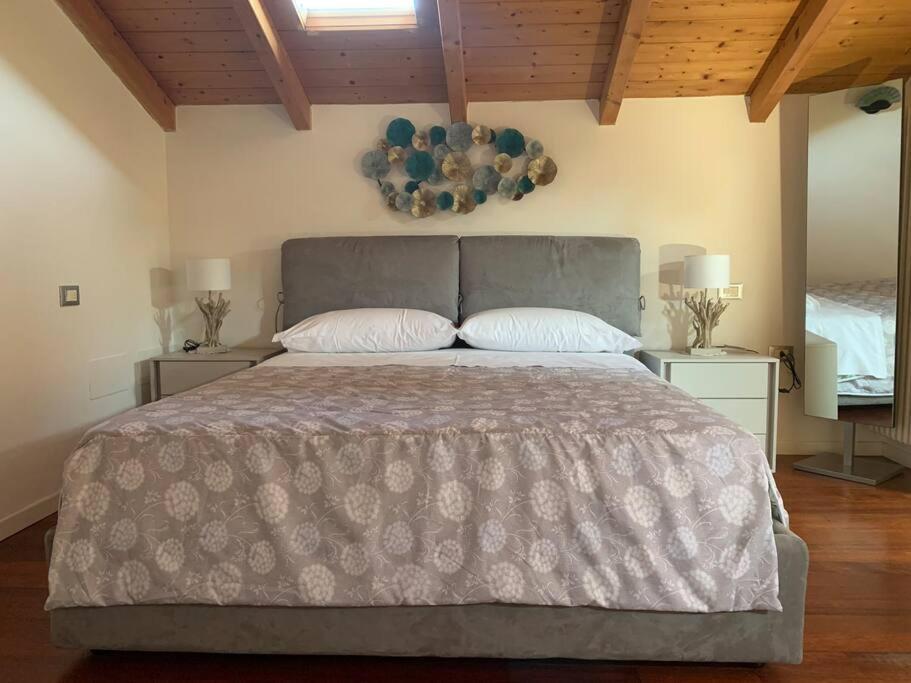 Appartamento Andrew'S House Con Parcheggio Privato Анцола-делл'Емілія Екстер'єр фото