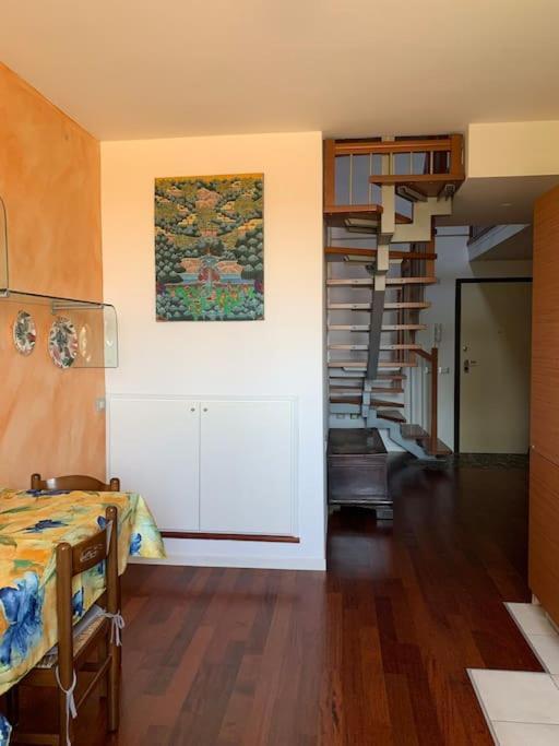 Appartamento Andrew'S House Con Parcheggio Privato Анцола-делл'Емілія Екстер'єр фото