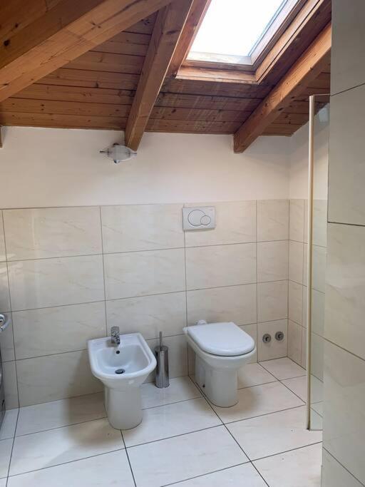 Appartamento Andrew'S House Con Parcheggio Privato Анцола-делл'Емілія Екстер'єр фото